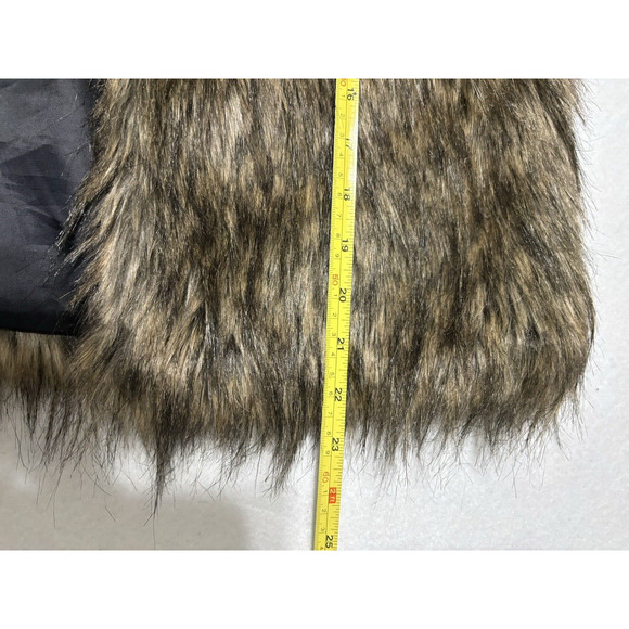 Faux Fur Vest Sleeveless Cropped Lined Party Jacket Hook Eye Closure Size Medium - Picture 3 of 5